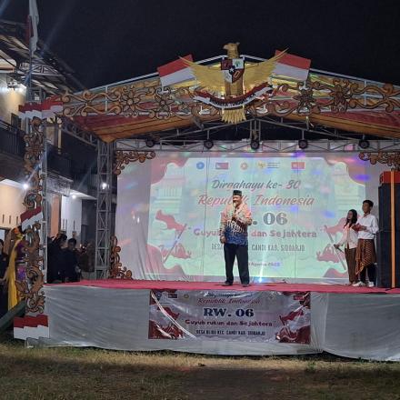 KEPALA DESA BLIGO MENGHADIRI UNDANGAN MALAM PENSI RW. 06